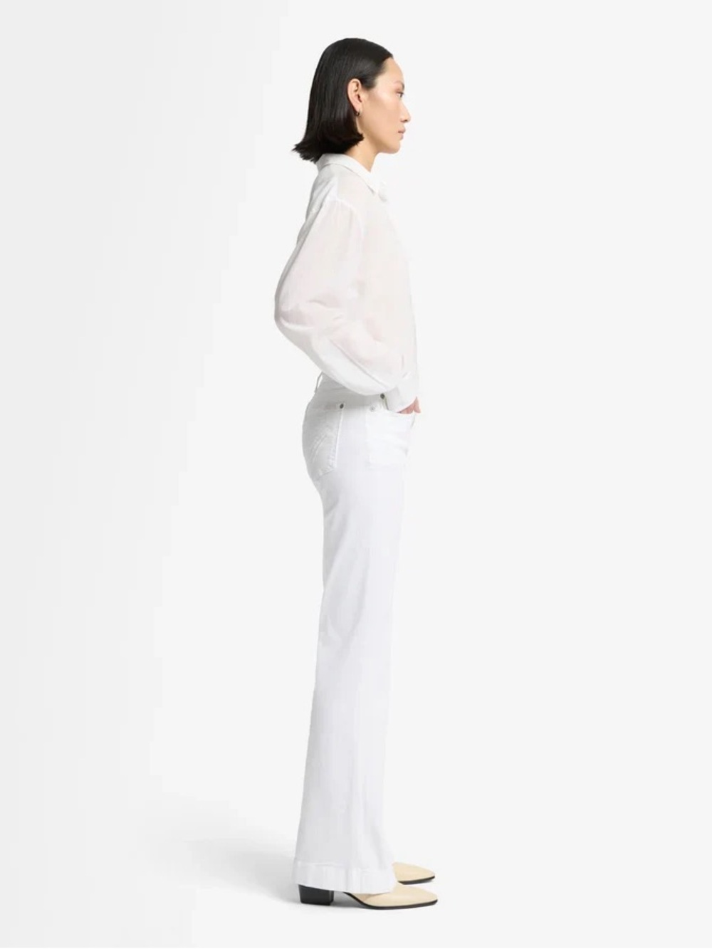 7 For All Mankind Jeans Dojo Tailorless White Jeans
